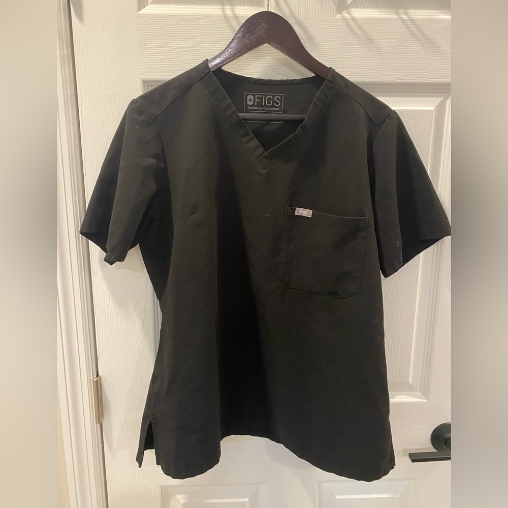 FIGS Black V-Neck Scrub Top, Large